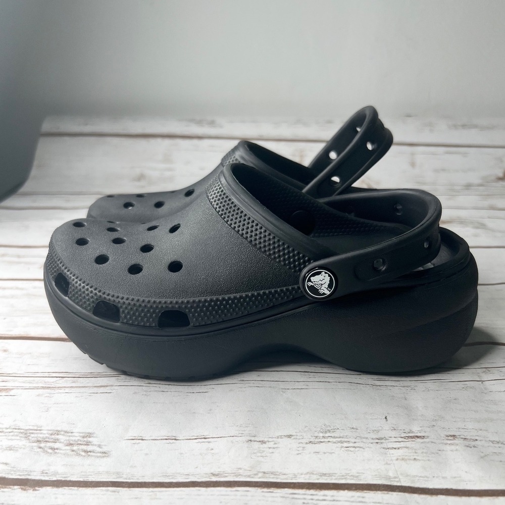 Crocs Classic Crush Clog Black Platform Comfort Sandals Women 6